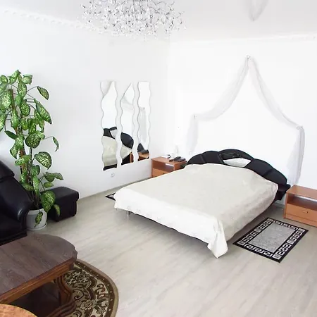 Abv On Nazavisimosti 42 Apartment *